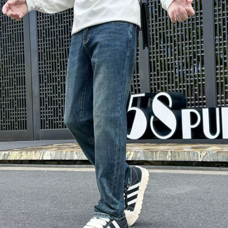 chr1st1an D10r jeans